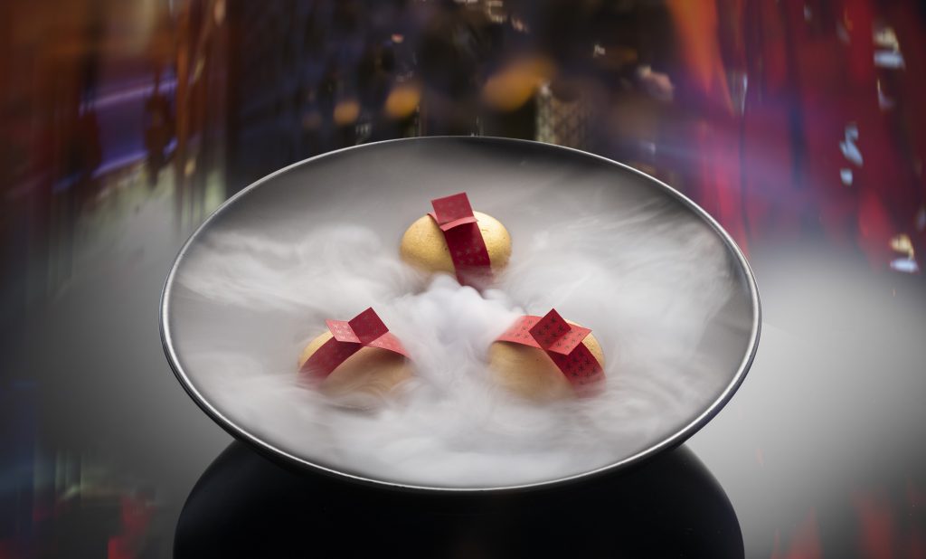 Heavenly Hakkasan Mayfair 18 21482 045574 FortuneMacarons bkgrd