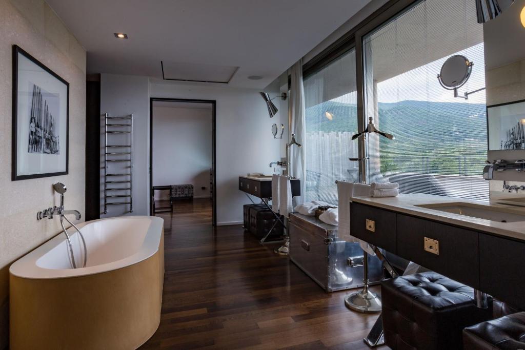 A Heavenly visit to Argentario Golf & Wellness Resort 29 Argentario Golf Wellness Resort bathroom