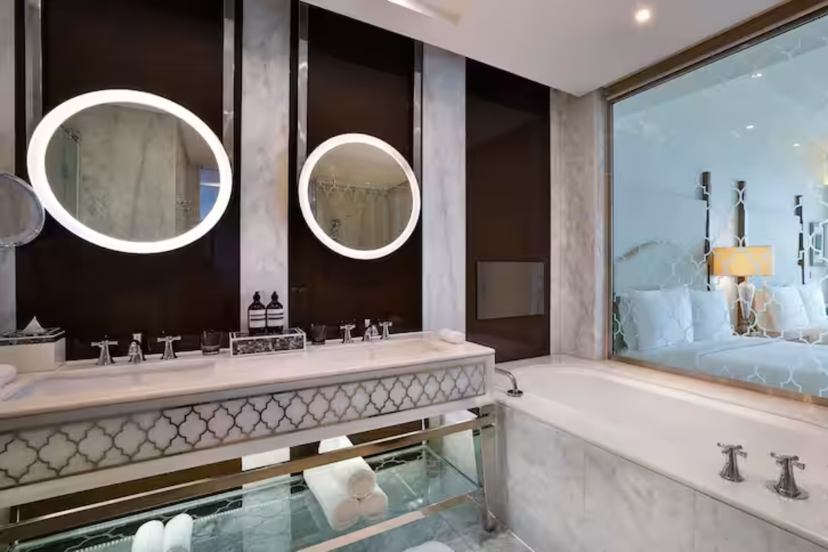 2 Captivating Nights at Waldorf Astoria Dubai Palm Jumeirah 19 Waldorf Astoria Dubai Bathroom 1