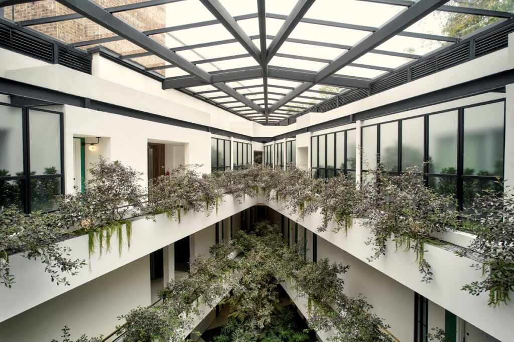 Kimpton Virgilio Indoor