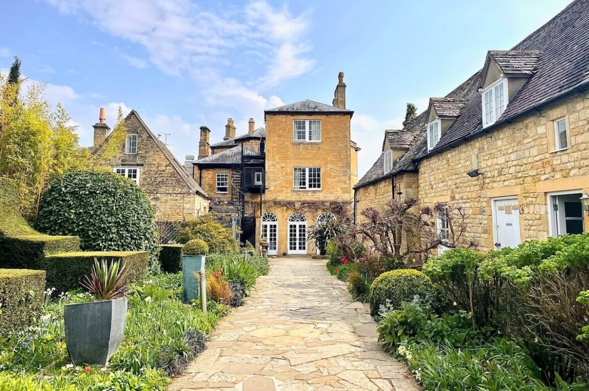 Cotswolds House Hotel