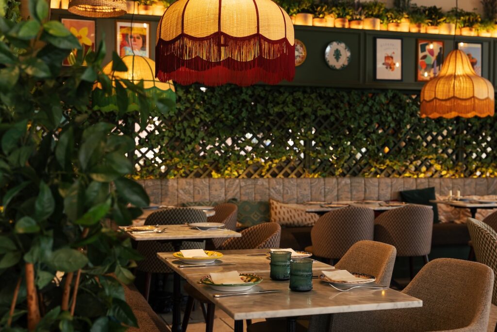 An Authentic Taste of Italy: Como Garden 14 Como Garden