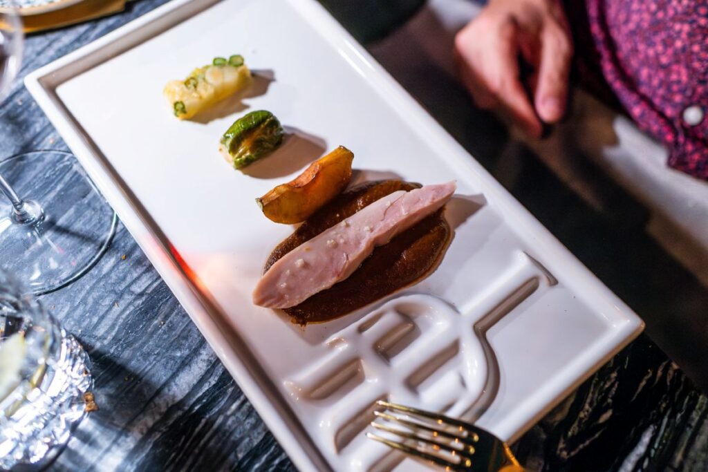 Restaurants in Mexico City: 6 of the Best 12 Restaurants in Mexico City Balcon Duck with apple