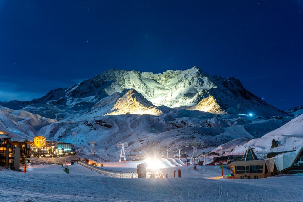 Val Thorens, the highest and biggest of ski resorts at 2,300 metres 13 Val Thorens