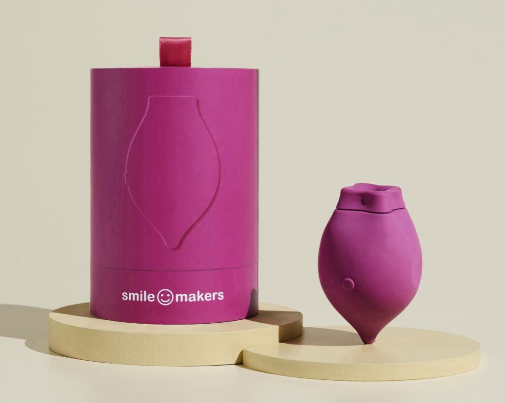 Naughty or nice? The Adult Christmas Gift Guide 12 adult Christmas gift THE POET