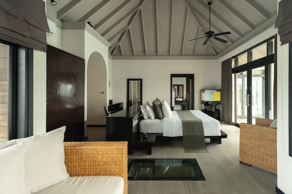 Horizon Water Villa with Pool Interior