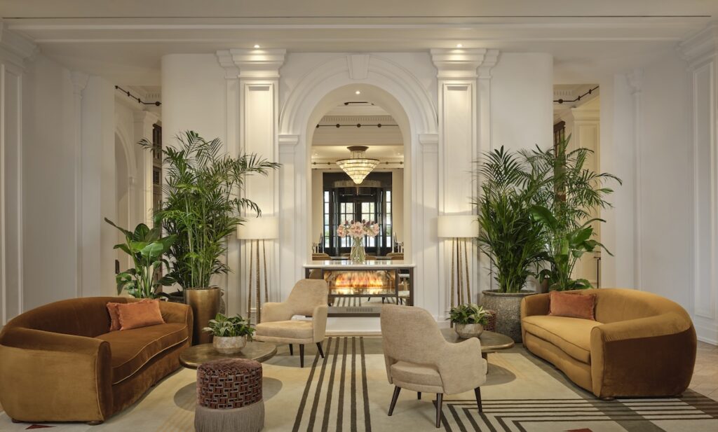 Lobby Palm Court